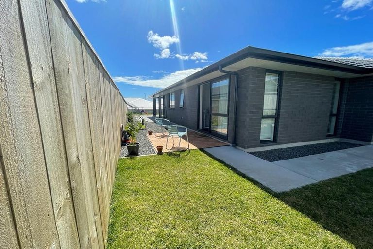 Photo of property in 5 Nottingham Road, Omokoroa, 3114