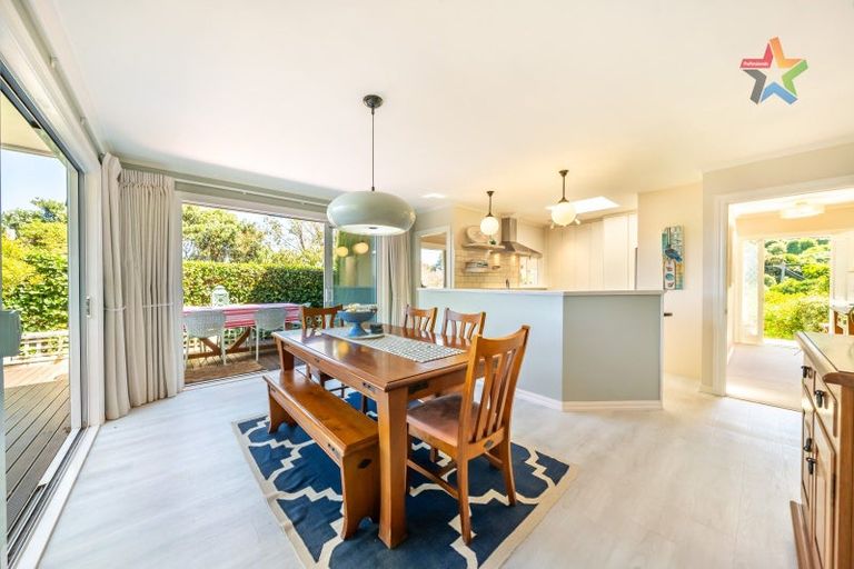 Photo of property in 30 Korokoro Road, Korokoro, Lower Hutt, 5012