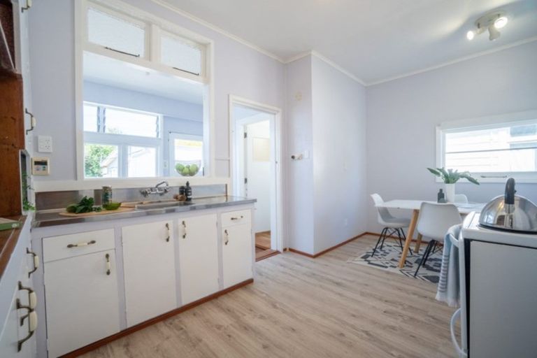 Photo of property in 67 Shamrock Street, Takaro, Palmerston North, 4412