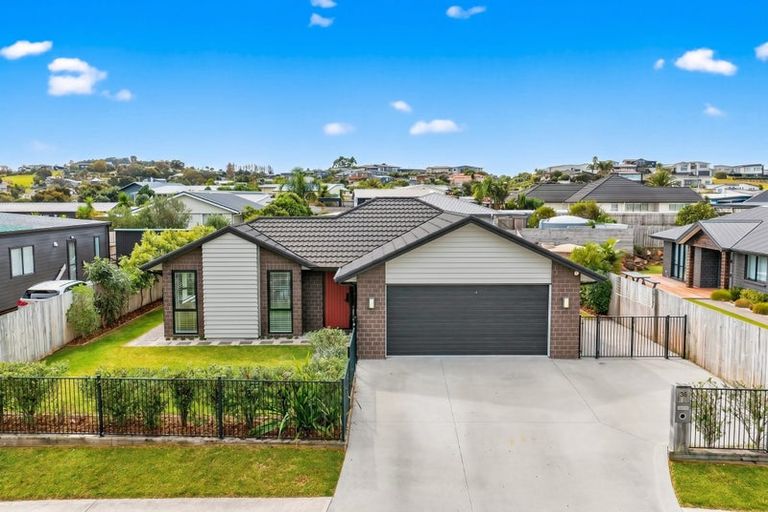 Photo of property in 36 Marram Place, Mangawhai Heads, Mangawhai, 0505