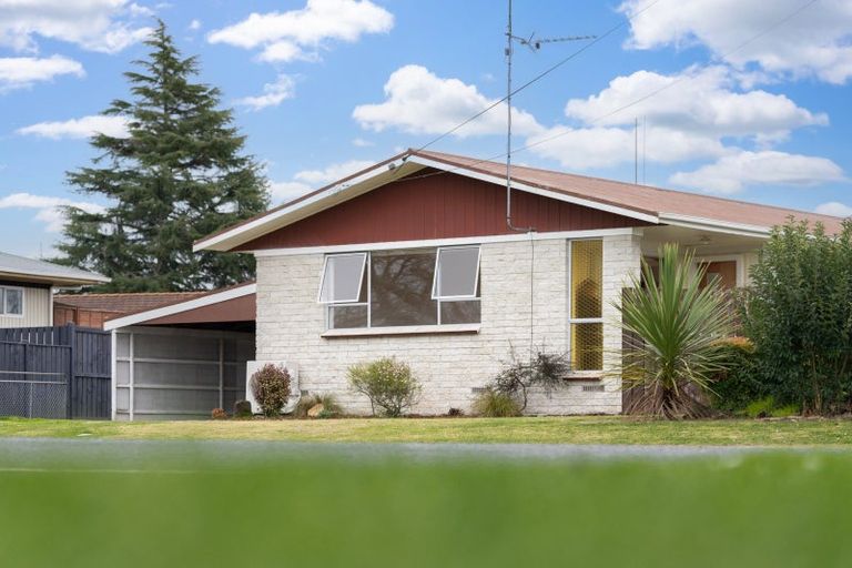 Photo of property in 293 Shakespeare Street, Leamington, Cambridge, 3432