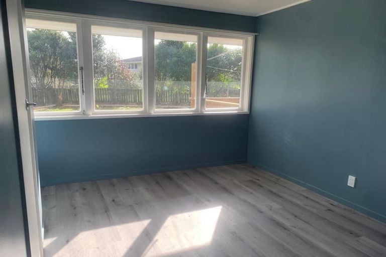 Photo of property in 16 Totara Street, Waiuku, 2123