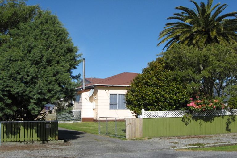 Photo of property in 151 Russell Street, Westport, 7825