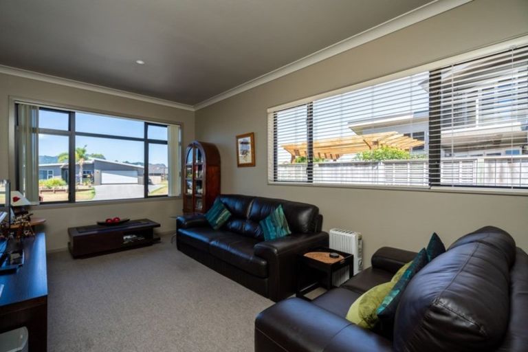 Photo of property in 22 Key West Drive, One Tree Point, 0118