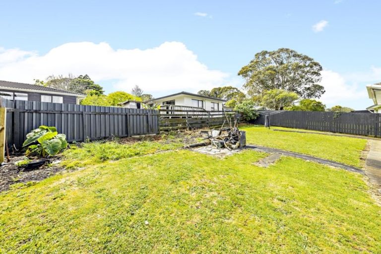 Photo of property in 14 Frobisher Way, Clendon Park, Auckland, 2103