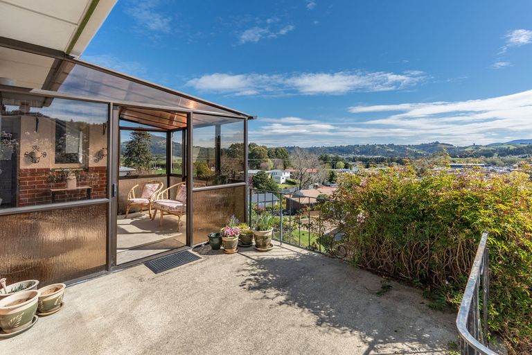 Photo of property in 8 Allen Road, Green Island, Dunedin, 9018