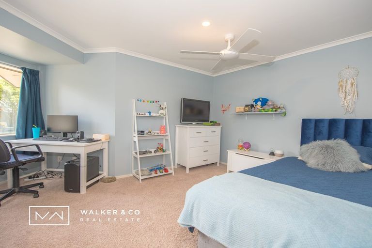 Photo of property in 8 Beechwood Way, Te Marua, Upper Hutt, 5018