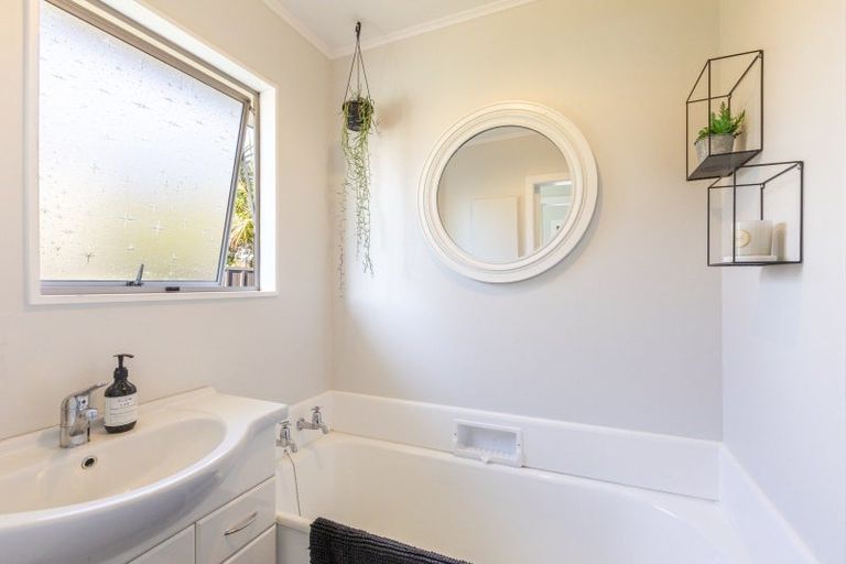 Photo of property in 61 Lanark Crescent, Tamatea, Napier, 4112