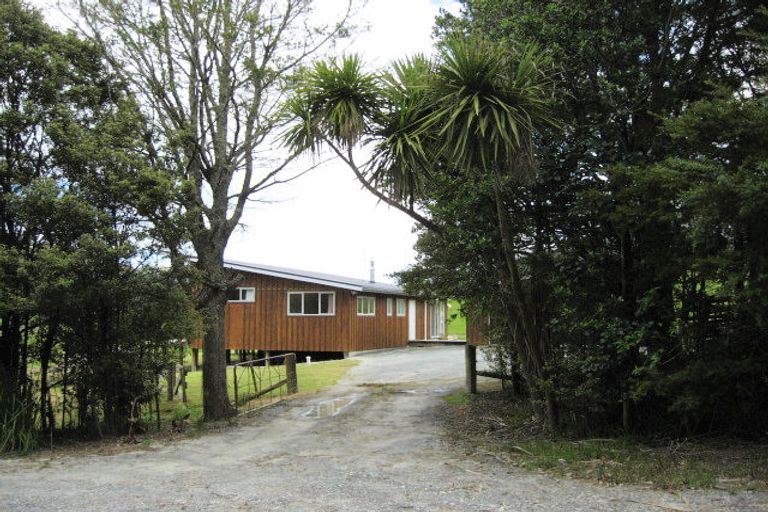 Photo of property in 51 Dennis Road, Kaipara Flats, Warkworth, 0981