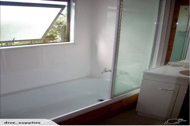 Photo of property in 116 Carnoustie Drive, Wattle Downs, Auckland, 2103