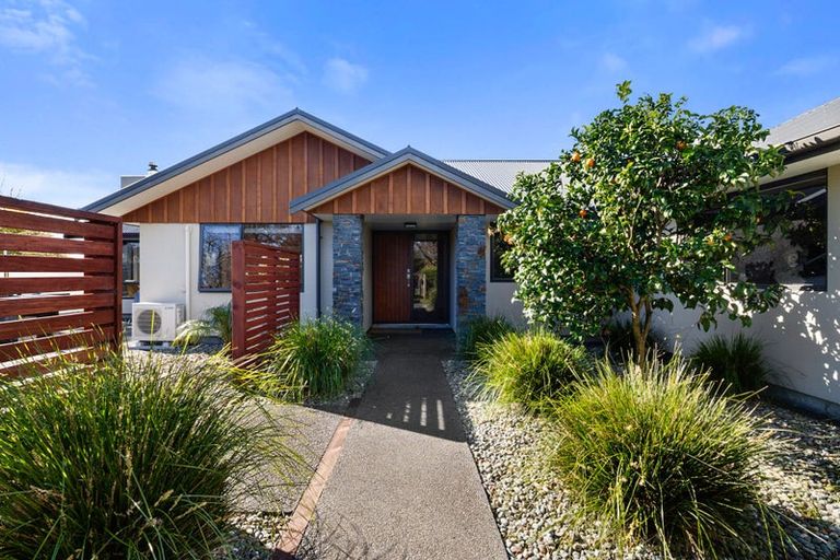 Photo of property in 533 Manutahi Road, Lepperton, New Plymouth, 4373