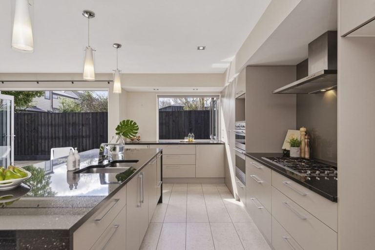 Photo of property in 111 Bishop Street, St Albans, Christchurch, 8014