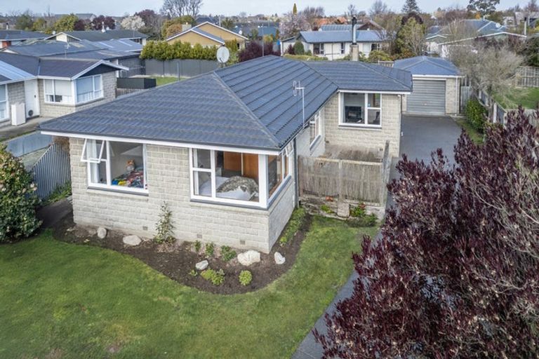 Photo of property in 35 Geddis Street, Rangiora, 7400