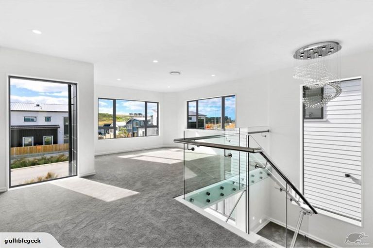 Photo of property in 15 Bight Road, Long Bay, Auckland, 0630
