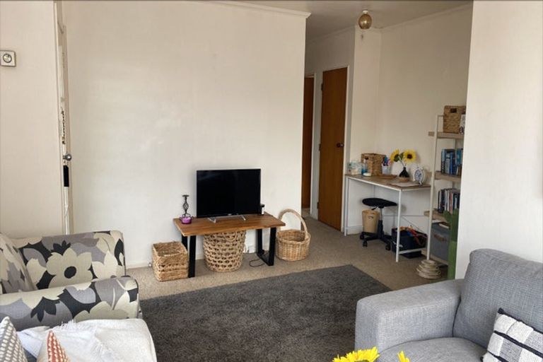 Photo of property in 64b The Drive, Tawa, Wellington, 5028