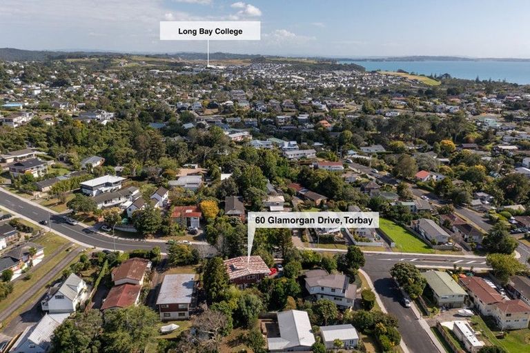 Photo of property in 60 Glamorgan Drive, Torbay, Auckland, 0630