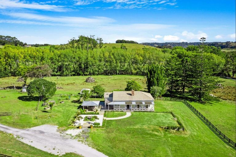 Photo of property in 188 Tongue Farm Road, Tawharanui Peninsula, Matakana, 0985