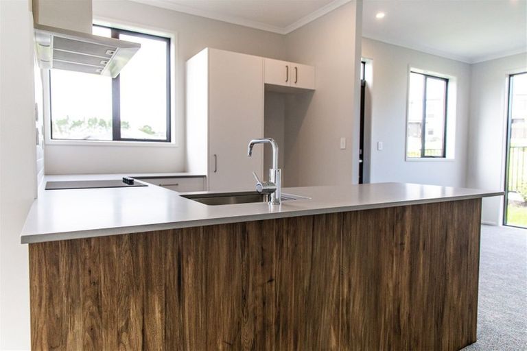 Photo of property in 21a Nellie Drive, Kumeu, 0810