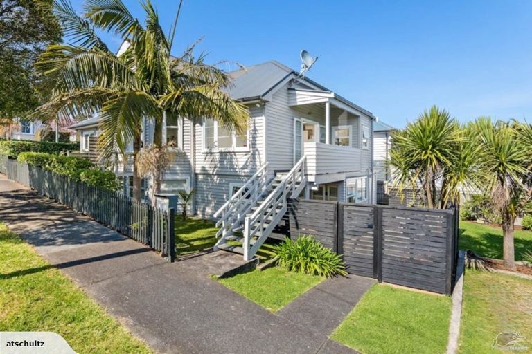 Photo of property in 137 Crummer Road, Grey Lynn, Auckland, 1021