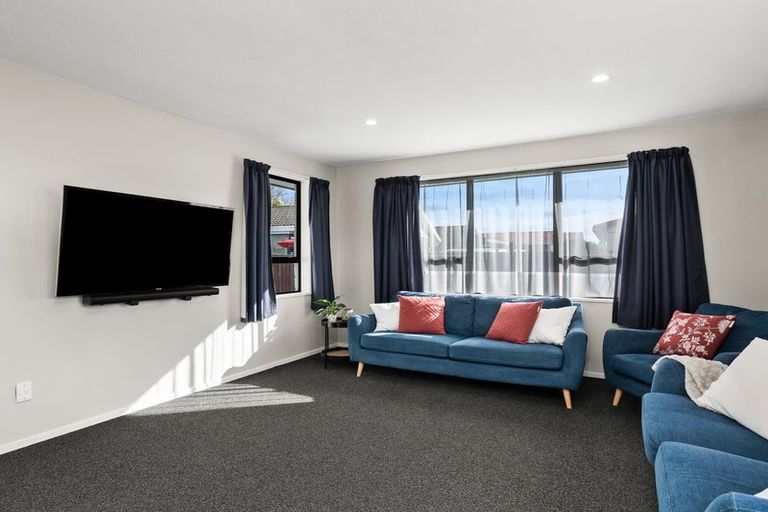 Photo of property in 83 Arcon Drive, Broomfield, Christchurch, 8042