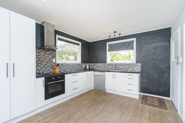 Photo of property in 1 Lifford Place, Awapuni, Palmerston North, 4412