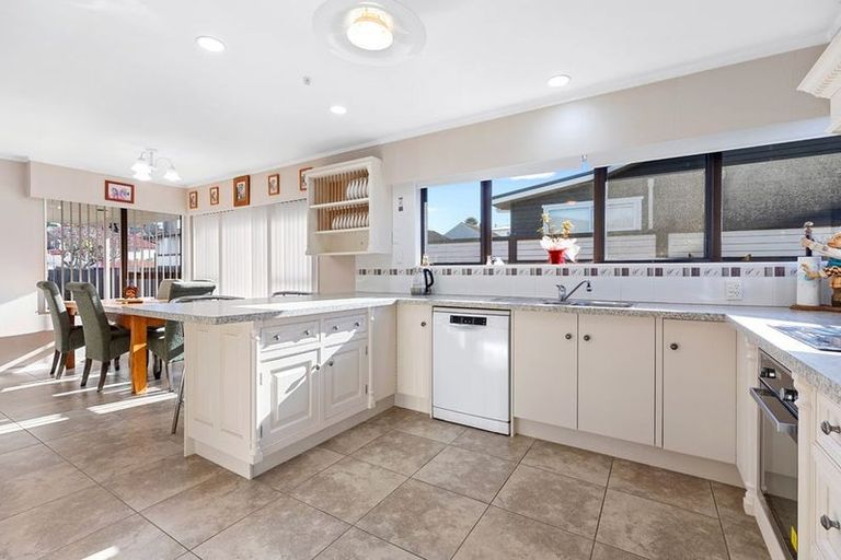 Photo of property in 132b Greerton Road, Gate Pa, Tauranga, 3112