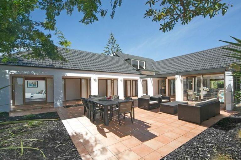 Photo of property in 6 Tuhaere Street, Orakei, Auckland, 1071