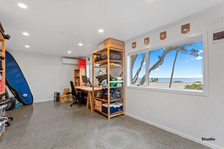 Photo of property in 99 Waitea Road, Muriwai, Waimauku, 0881