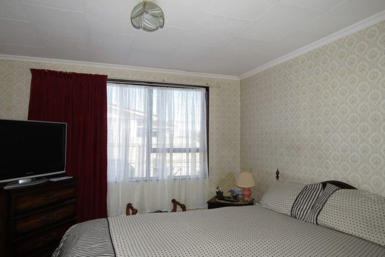 Photo of property in 3 Romilly Street, Westport, 7825