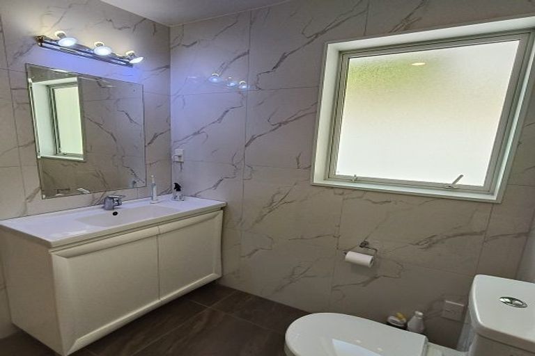 Photo of property in 48 Bur Oak Terrace, Schnapper Rock, Auckland, 0632