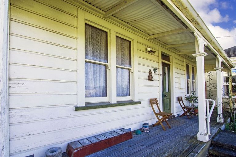 Photo of property in 37 Albert Street, Masterton, 5810