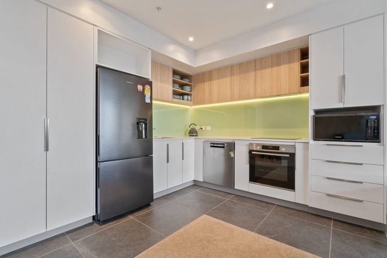 Photo of property in 301/1 Buscomb Avenue, Henderson, Auckland, 0610