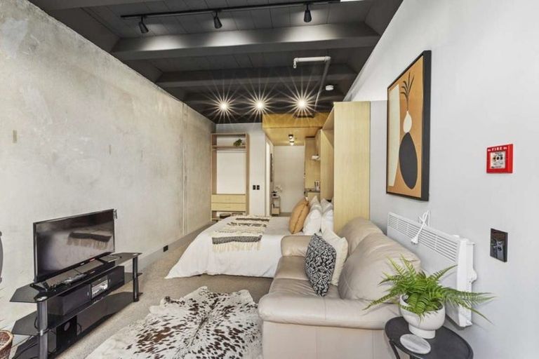 Photo of property in Vedado Apartments, 208/41 Hopper Street, Mount Cook, Wellington, 6011