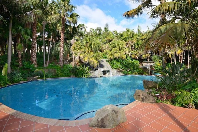 Photo of property in Santa Rosa, 2/340 Gulf Harbour Drive, Gulf Harbour, Whangaparaoa, 0930