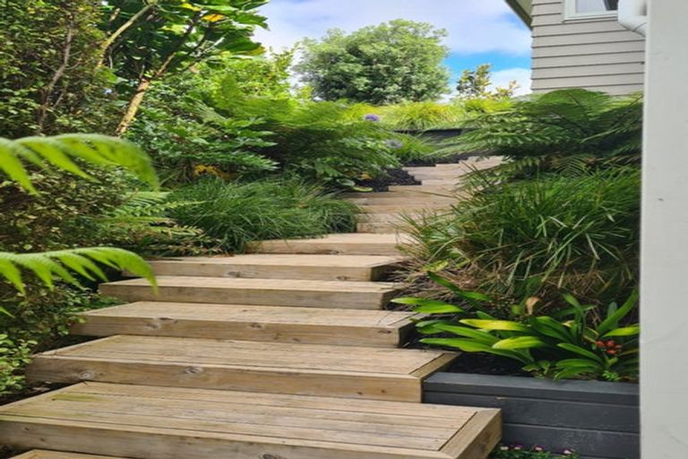 Photo of property in 104 Tukere Drive, Whangamata, 3620