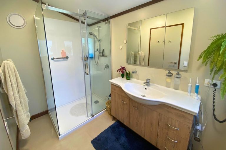 Photo of property in 6 Ewing Place, Albert Town, Wanaka, 9305