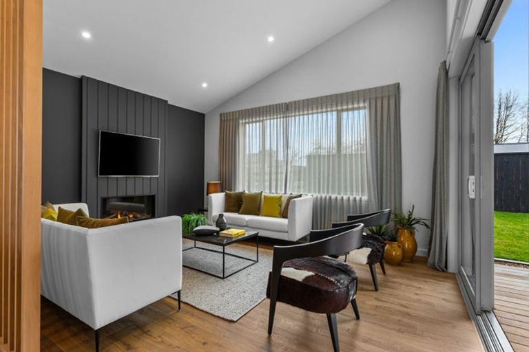 Photo of property in 11 Munro Oak Lane, Clevedon, Papakura, 2582