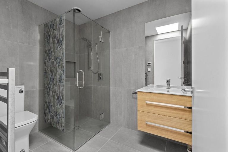 Photo of property in 3/16 Mccracken Avenue, Hillcrest, Hamilton, 3216