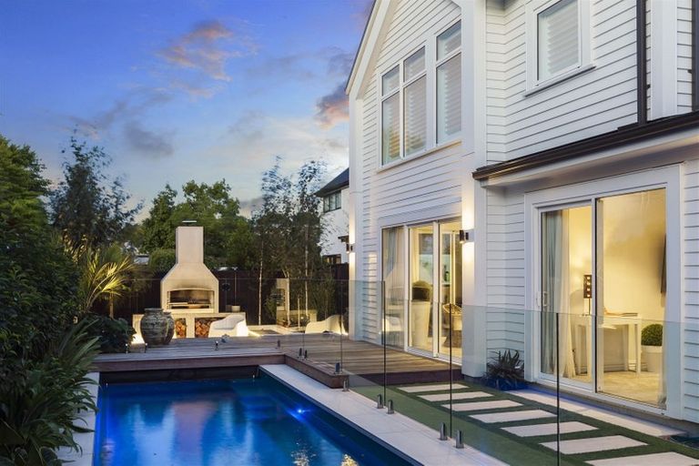 Photo of property in 197 Fendalton Road, Fendalton, Christchurch, 8052