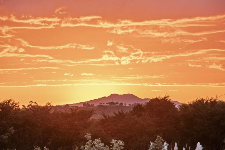 Photo of property in 28 Pacific Parade, Surfdale, Waiheke Island, 1081