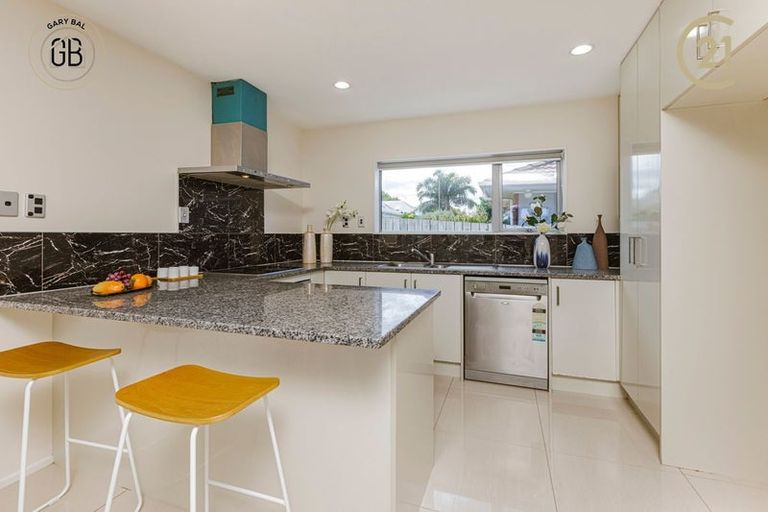 Photo of property in 61a Halver Road, Hillpark, Auckland, 2102