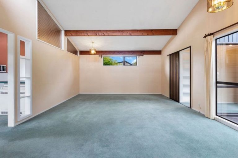 Photo of property in 12 Kowai Place, Amberley, 7410