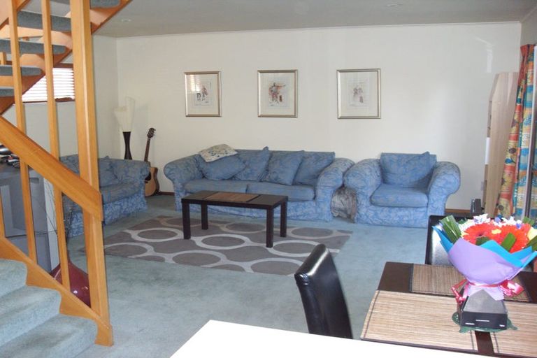 Photo of property in 2/2 Rehua Lane, St Albans, Christchurch, 8014