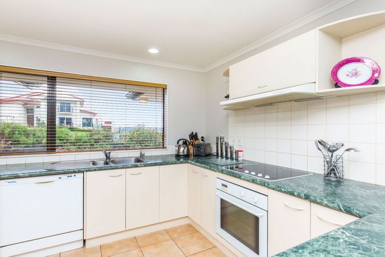 Photo of property in 274 Hill Road, The Gardens, Auckland, 2105