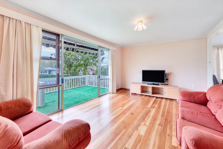 Photo of property in 1/17 Boundary Road, Opaheke, Papakura, 2113