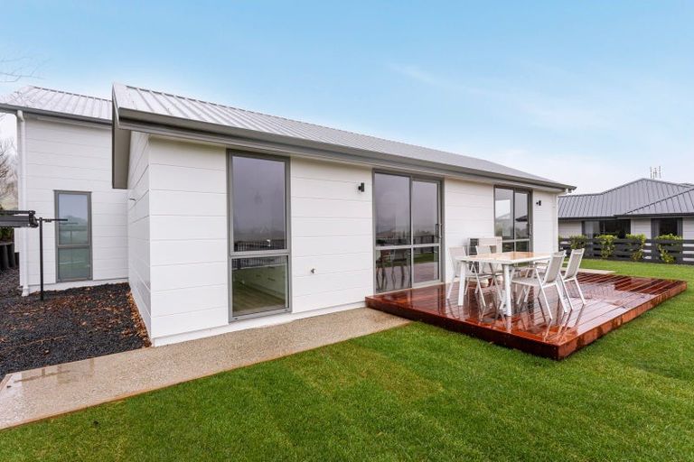 Photo of property in 7 Ella Lane, Green Island, Dunedin, 9018