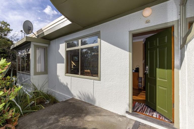 Photo of property in 5 Tennis Court Road, Raumati South, Paraparaumu, 5032