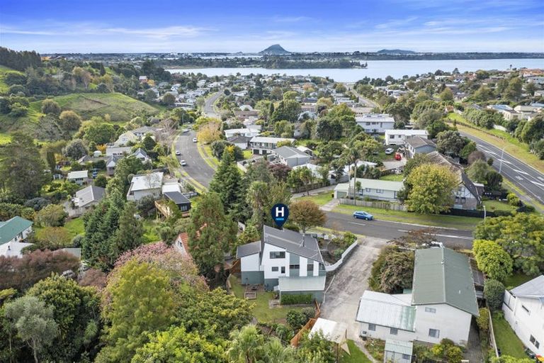Photo of property in 77 Resolution Road, Welcome Bay, Tauranga, 3112