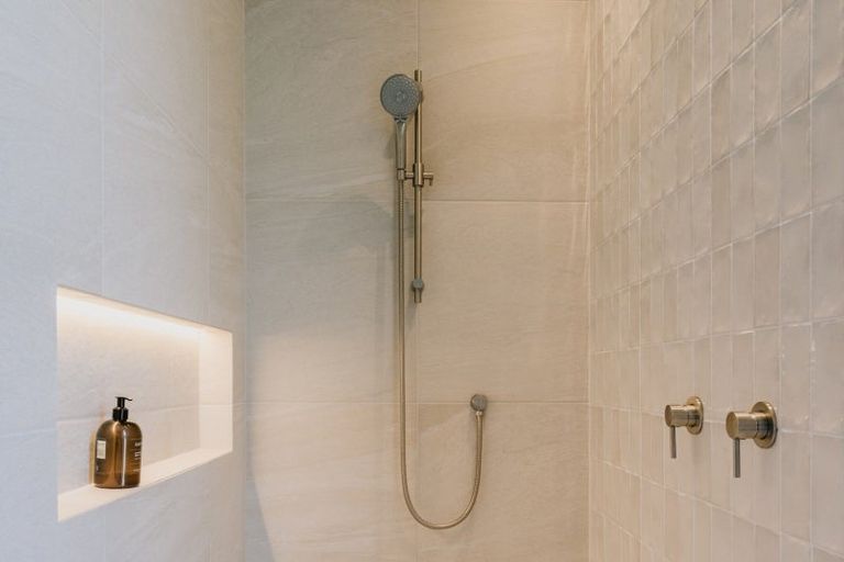 Photo of property in 23 Omahina Street, Raglan, 3225