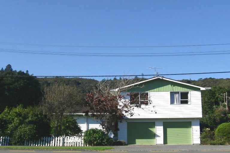 Photo of property in 5 George Street, Stokes Valley, Lower Hutt, 5019